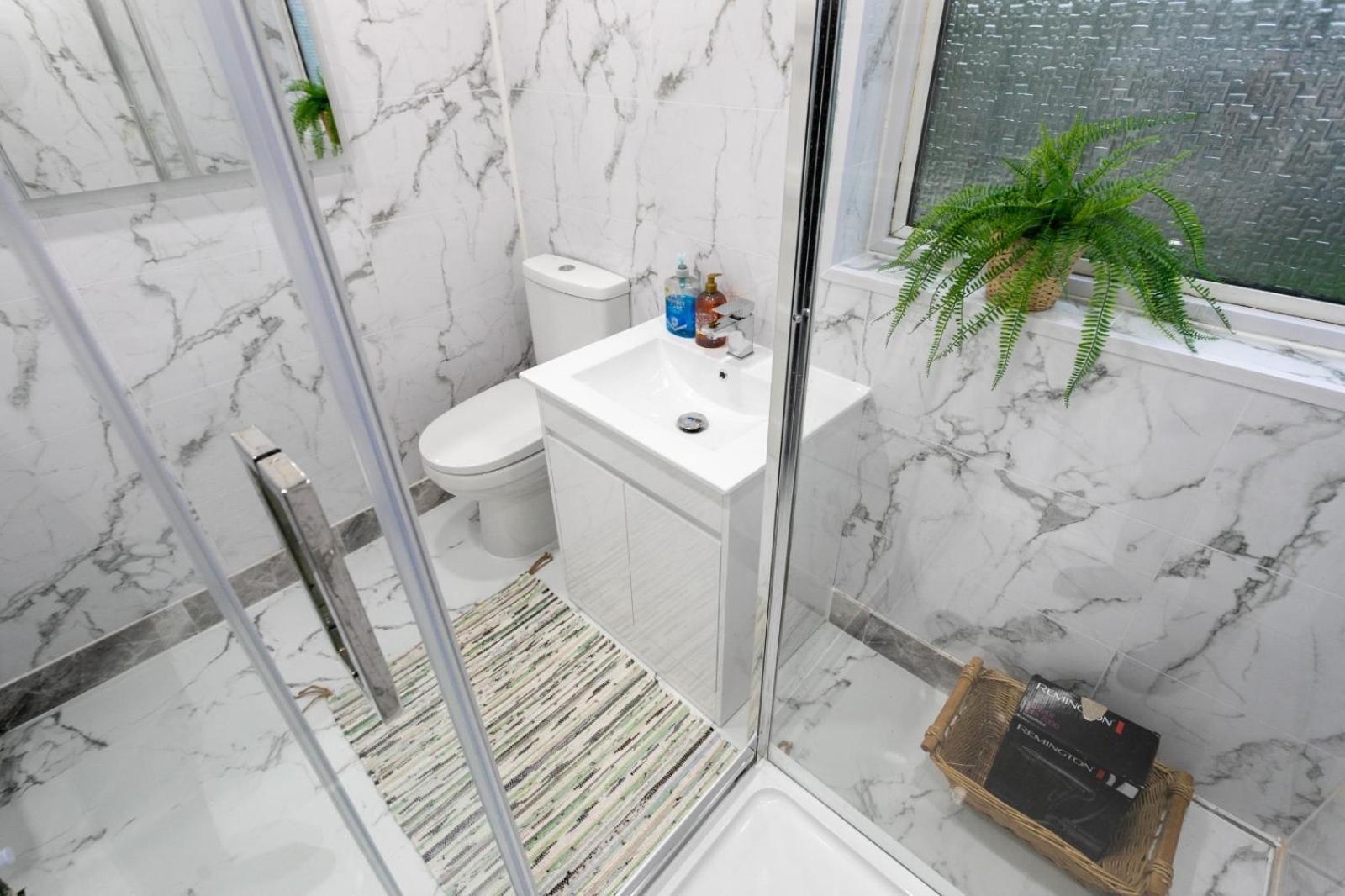 Cozyhome-3Br-5Guest#Netflix#Parking#Garden Nottingham Exterior foto